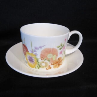 Wedgwood Summer Bouquet R4529 Cup & Saucer