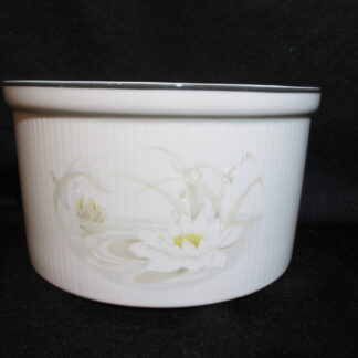 Royal Doulton Hampstead LS1053 Souffle - Medium