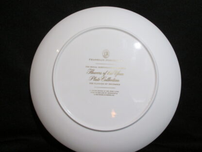 Wedgwood Franklin Flowers of December Artist Leslie Greenwood Dinner Plate - Image 2