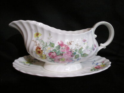 Royal Doulton Arcadia H4802 Gravy Boat & Stand - Green Backstamp