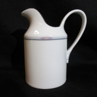 Royal Doulton Simplicity H5112 Creamer