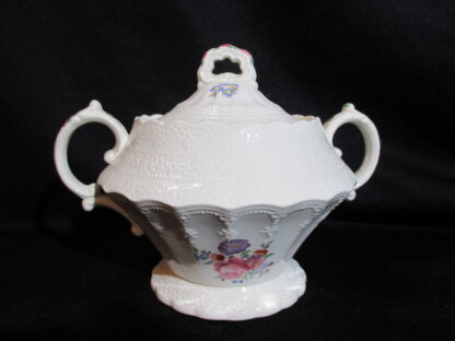 Spode Spode's Claudia Covered Sugar