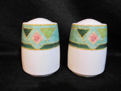 Royal Doulton Japora Shaker - Salt & Pepper