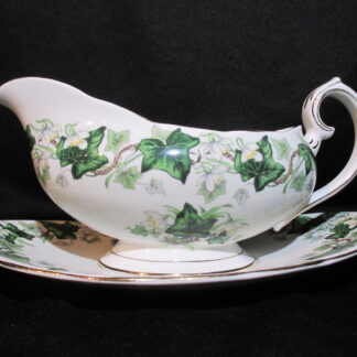 Royal Albert Ivy Lea Gravy Boat & Stand