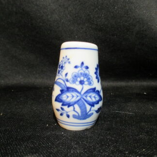 Hutschenreuther Blue Onion Shaker - 3 Hole Shaker Only