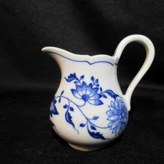 Hutschenreuther Blue Onion AD Creamer Only