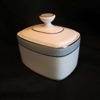 Royal Doulton Etude H5003 Covered Sugar