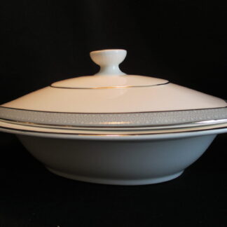 Royal Doulton Etude H5003 Covered Vegetable Bowl
