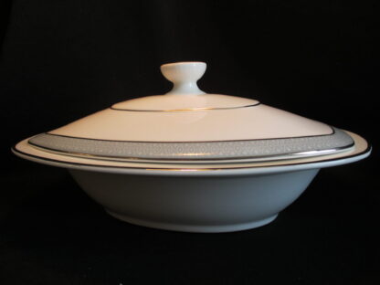 Royal Doulton Etude H5003 Covered Vegetable Bowl