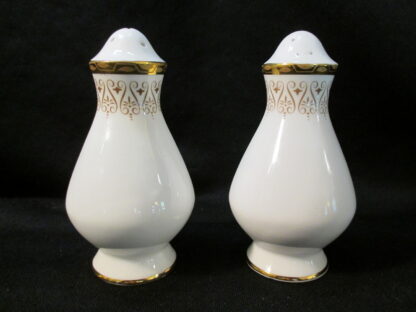 Royal Albert Burlington Shaker - Salt & Pepper