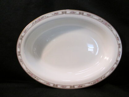 Wedgwood Colchester R4785 Oval Vegetable Bowl