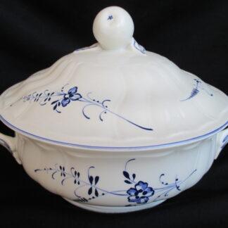 Villeroy & Boch Vieux Luxembourg Covered Vegetable Bowl