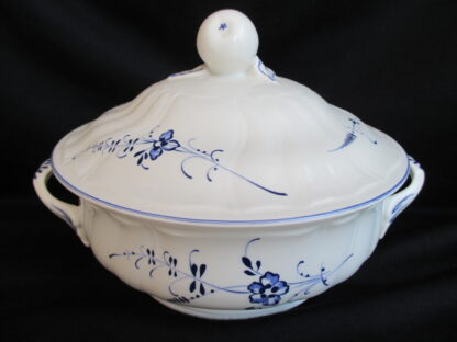 Villeroy & Boch Vieux Luxembourg Covered Vegetable Bowl
