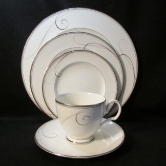 Noritake Platinum Wave 5 Piece Place Setting