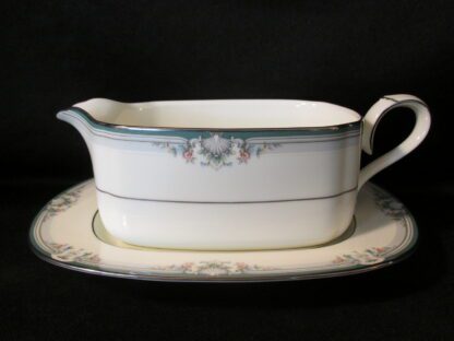 Noritake Lyndenwood 4707 Gravy Boat & Stand
