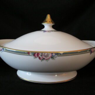 Royal Doulton Orchard Hill H5223 Covered Vegetable Bowl