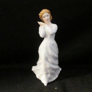 Royal Doulton Figurine - White Sweet Dreams HN3394