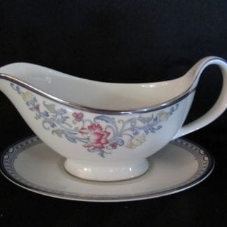Royal Doulton Canterbury H5097 Gravy Boat & Stand
