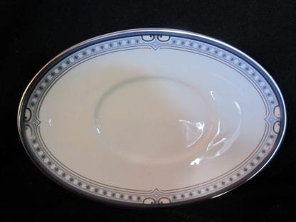 Royal Doulton Canterbury H5097 Gravy Boat & Stand - Image 3