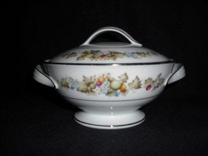 Noritake Diane 2008 Covered Sugar 