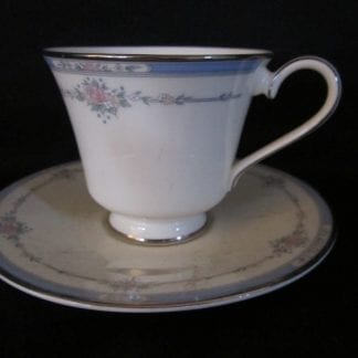 Royal Doulton Lisa H5154 Cup & Saucer