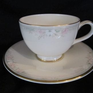 Royal Doulton Matinee H5135 Cup & Saucer