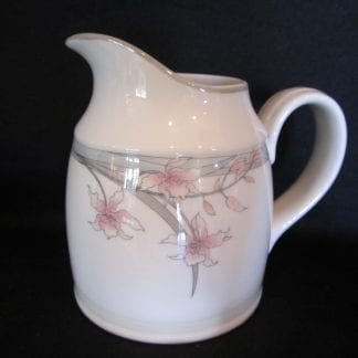Royal Doulton Mayfair LS1052 Creamer