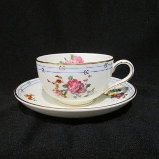 Royal Worcester Z1623 Cup & Saucer