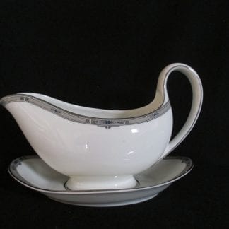 Wedgwood Amherst R4724 Gravy Boat & Stand