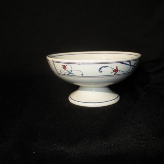 Mikasa Annette CAC20 Pedestal Bowl