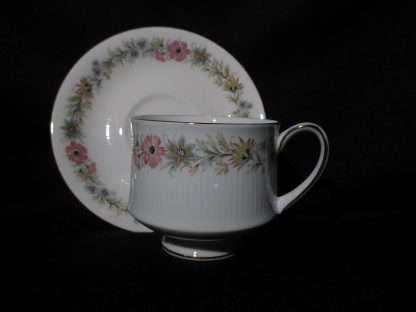 Paragon Belinda Cup & Saucer - Image 2