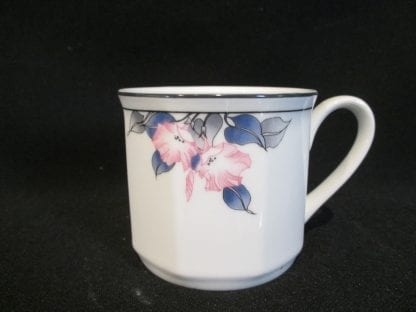 Royal Doulton Bloomsbury LS1082 Teacup Only