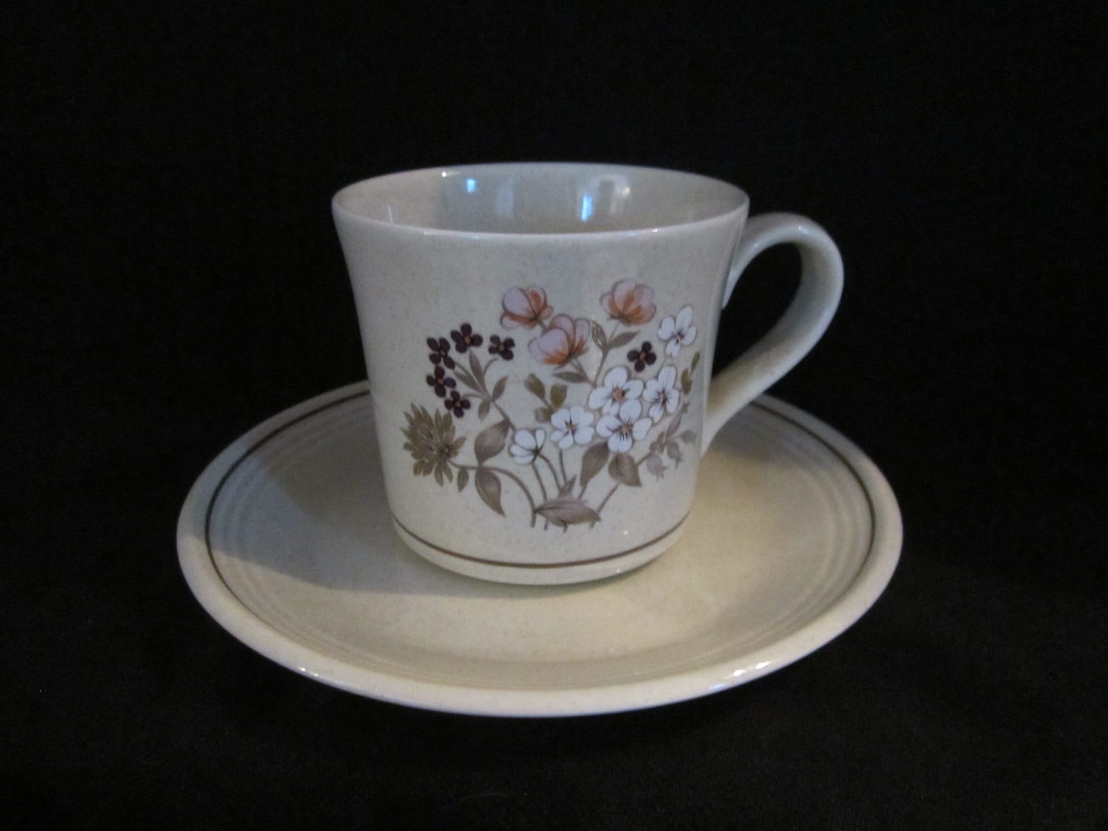Vintage Royal Doulton "Bredon Hill" Coffee Cups and Saucers Teacups 