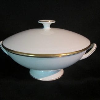 Wedgwood California W4377 Covered Vegetable Bowl