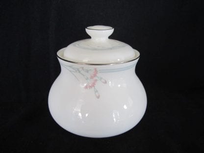 Royal Doulton Carnation H5084 Covered Sugar 