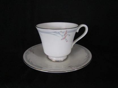 Royal Doulton Carnation H5084 Cup & Saucer