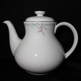 Royal Doulton Carnation H5084 Teapot - 6 Cup