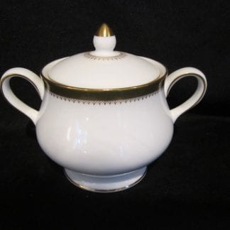 Wedgwood Chester R4446 Covered Sugar 