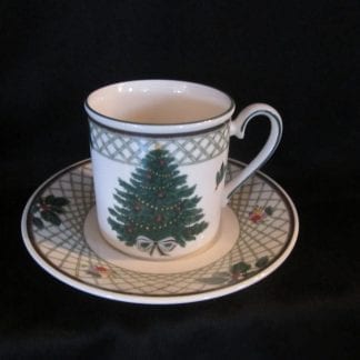 Mikasa Christmas Story CAB08 Cup & Saucer