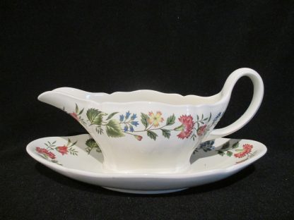 Wedgwood Derwent Gravy Boat & Stand