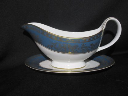 Royal Doulton Earlswood H5053 Gravy Boat & Stand