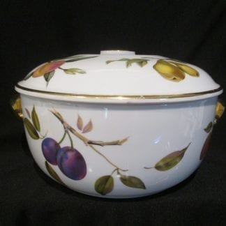 Royal Worcester Evesham Gold Covered Casserole - 2.25 Quart
