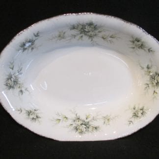 Paragon First Love - Elizabeth Oval Vegetable Bowl