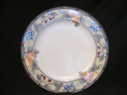 Mikasa Garden Harvest CAC29 Round Chop Plate