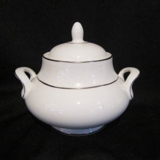 Royal Doulton Lace Point H5000 Covered Sugar 