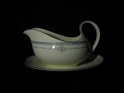 Royal Doulton Lisa H5154 Gravy Boat & Stand
