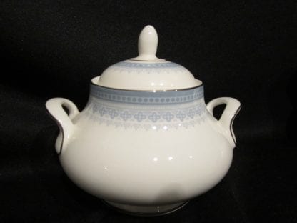 Royal Doulton Lorraine H5033 Covered Sugar