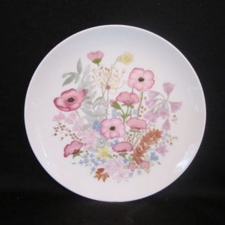 Wedgwood Meadow Sweet R4528 Luncheon Plate