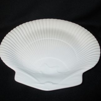 Wedgwood Moonstone Shell Plate