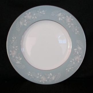 Royal Worcester Z2738 Worcester Or Bridal Rose Dinner Plate
